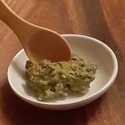 gentle kelp and oatmeal face scrub mixed